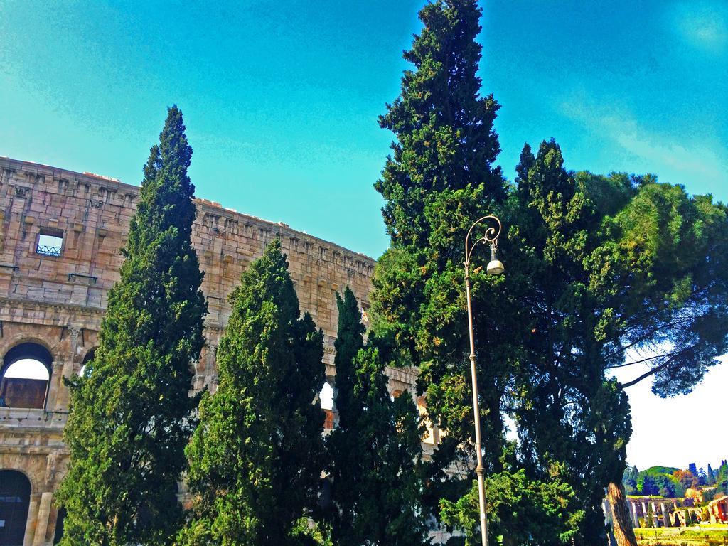 مبيت وإفطار روما دار ضيافة ميكلاد كولوسيوم المظهر الخارجي الصورة